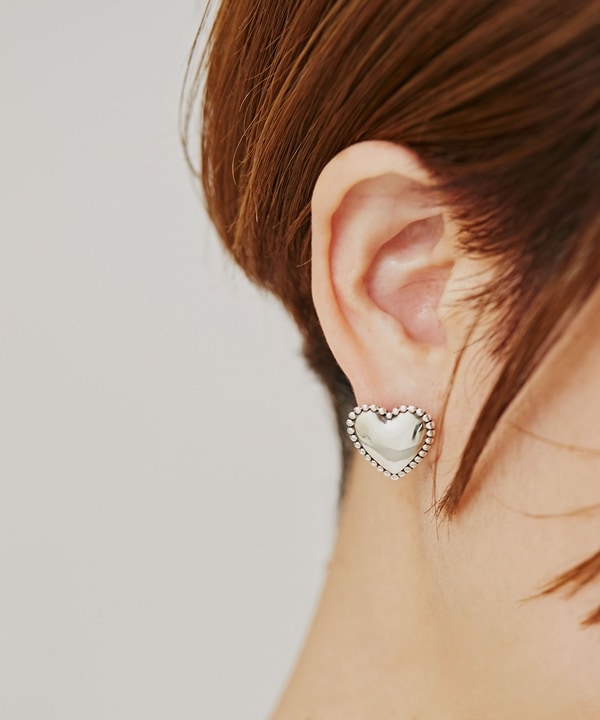 Wanda pearled earring