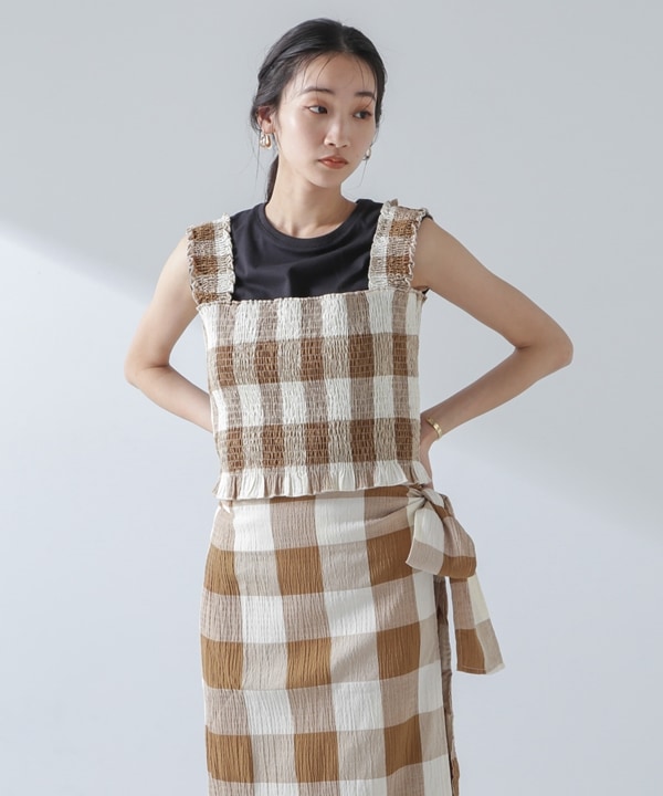 Checkered smocked body top