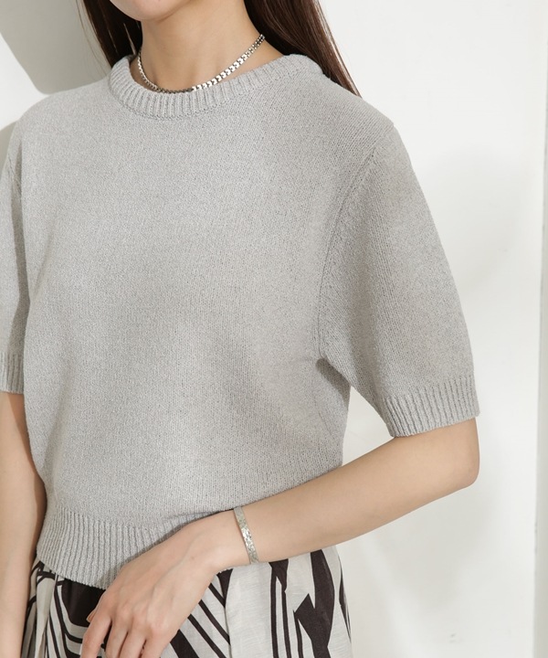 BACK CUT-OUT PULLOVER
