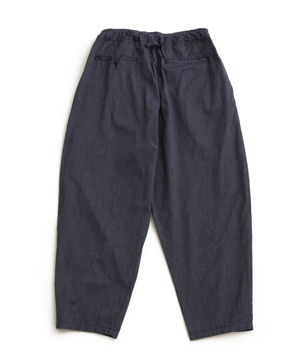 GOLD】COVERT CHAMBRAY BALLOON PANTS | hartwellspremium.com