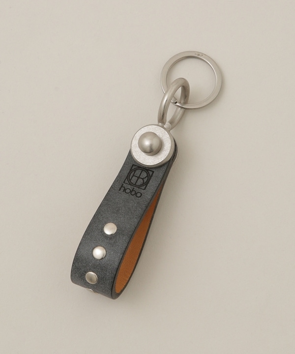 STUDDED KEY RING COW LEATHER