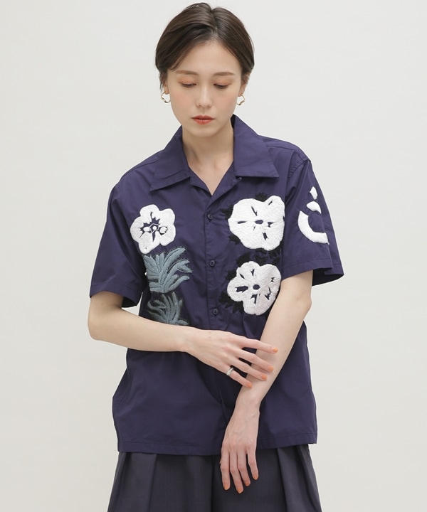 nano・universeのFlower Embroidery Shirt