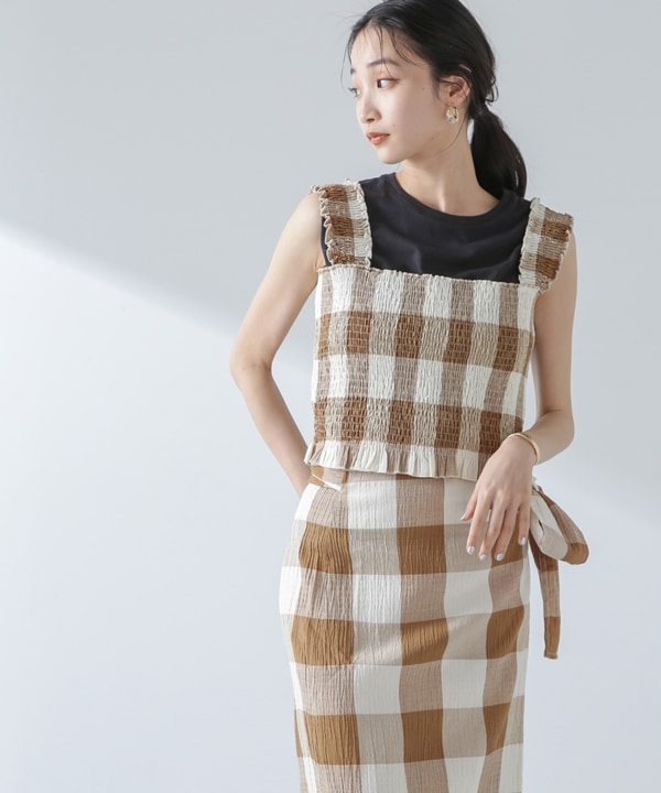 Checkered smocked body top