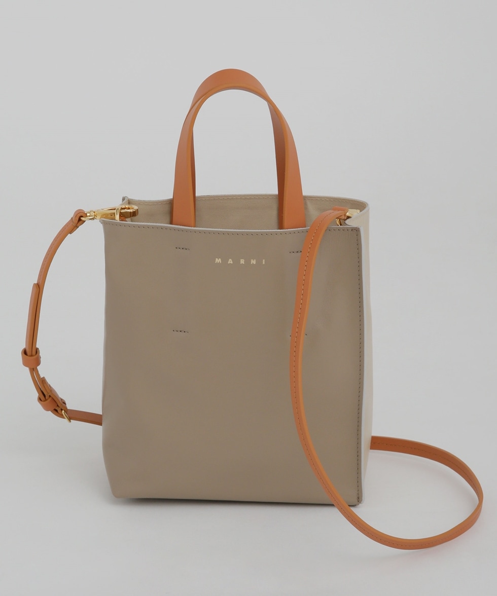 【新品未使用】 MARNI マルニ ハンドバッグ ショルダーバッグ レザー MUSEO SOFT NANO SBMP0084U0P2644