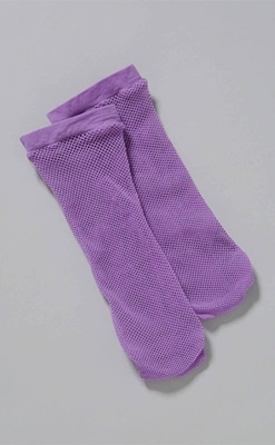 fish net socks